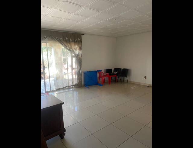 3 BEDROOM PROPERTY TO RENT IN BLUFF
